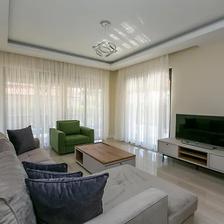 Paradise Town Cordelia Villa