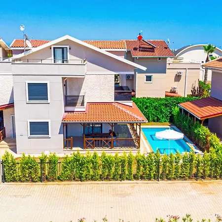 Paradise Town Cordelia *