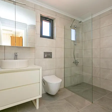 Villa Paradise Town Cordelia