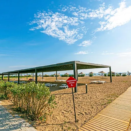 Paradise Town Cordelia